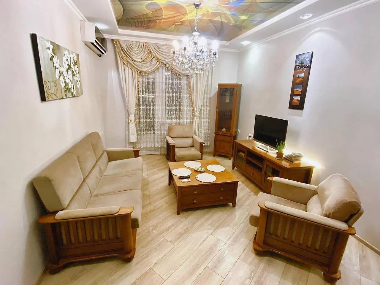 Просторная Квартира В Центре Батуми Apartment